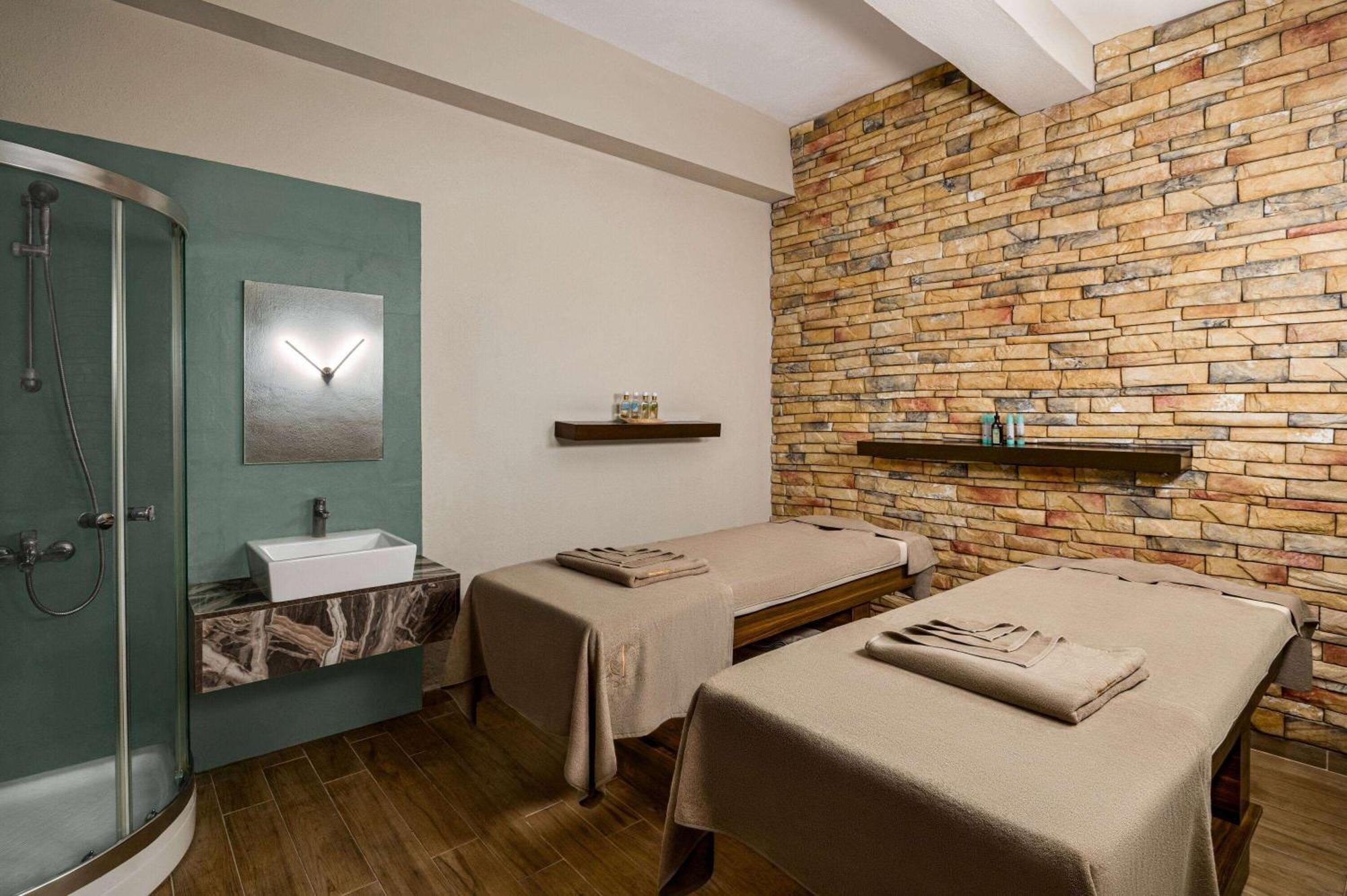 فندق Ramada By Wyndham Fethiye Oludeniz Adult Only المظهر الخارجي الصورة